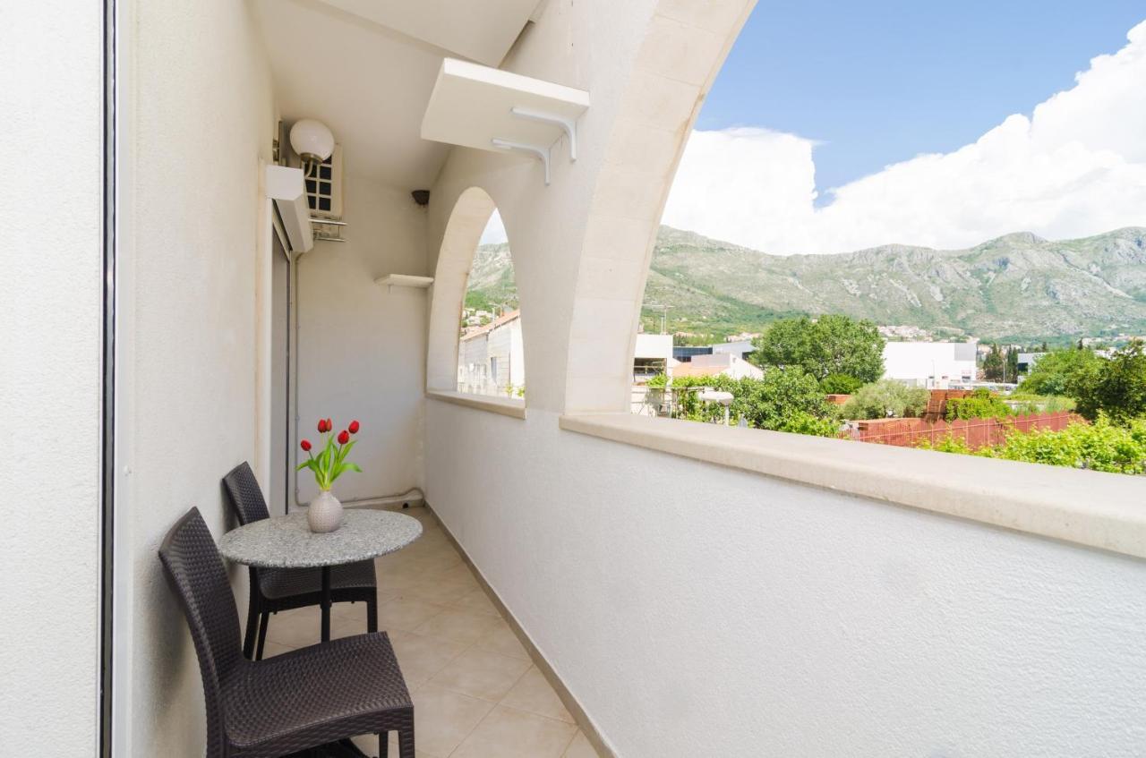 Rooms & Apartments Barisic Mlini Exterior photo