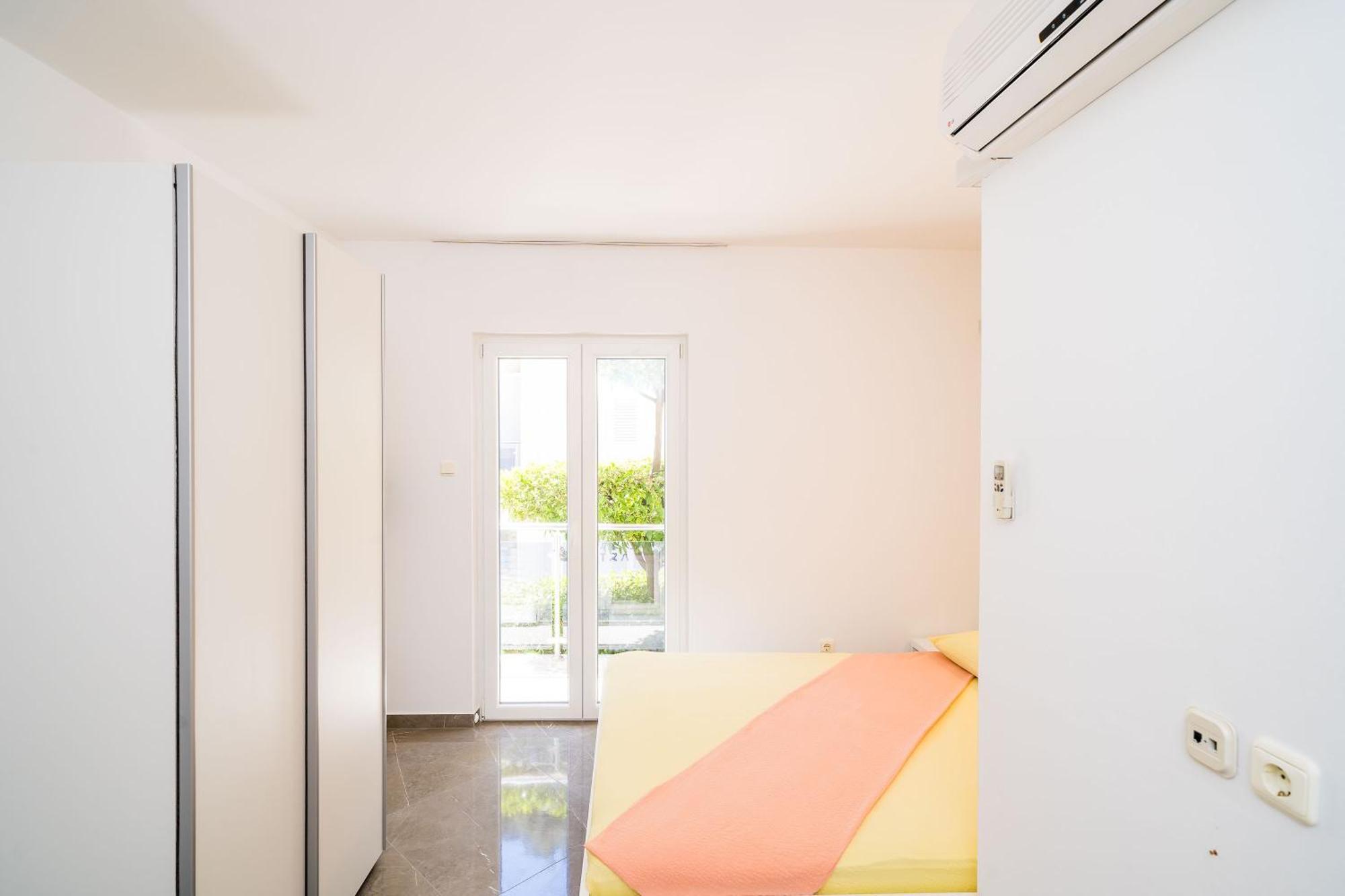 Rooms & Apartments Barisic Mlini Room photo