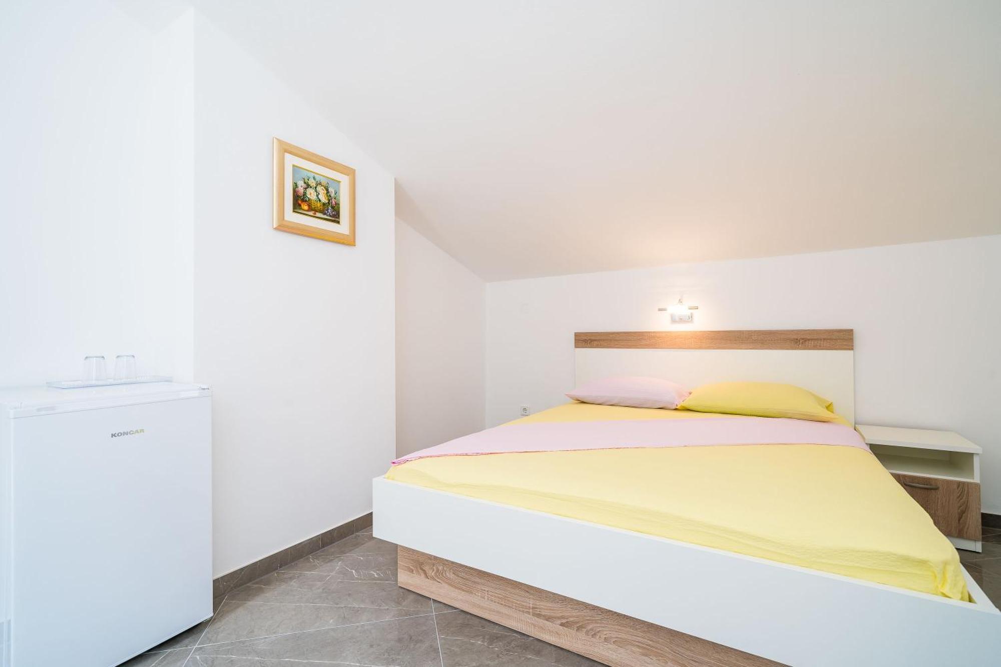Rooms & Apartments Barisic Mlini Room photo